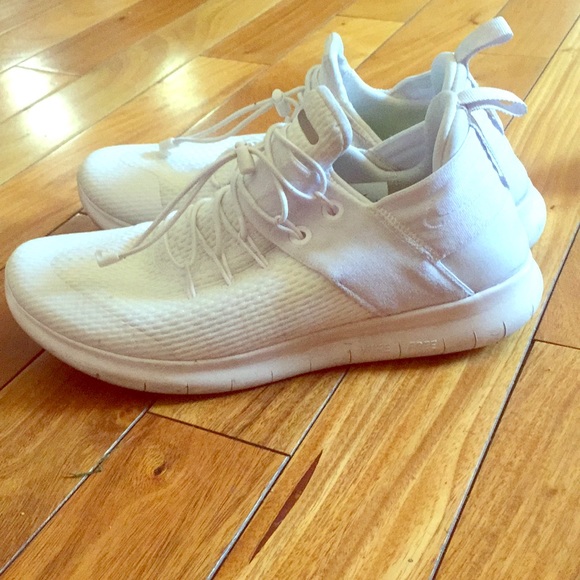 nike shoes with bungee laces